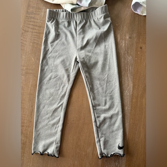 Nike Ombré Hoodie and Gray Leggings 2-3T - Picture 3 of 5